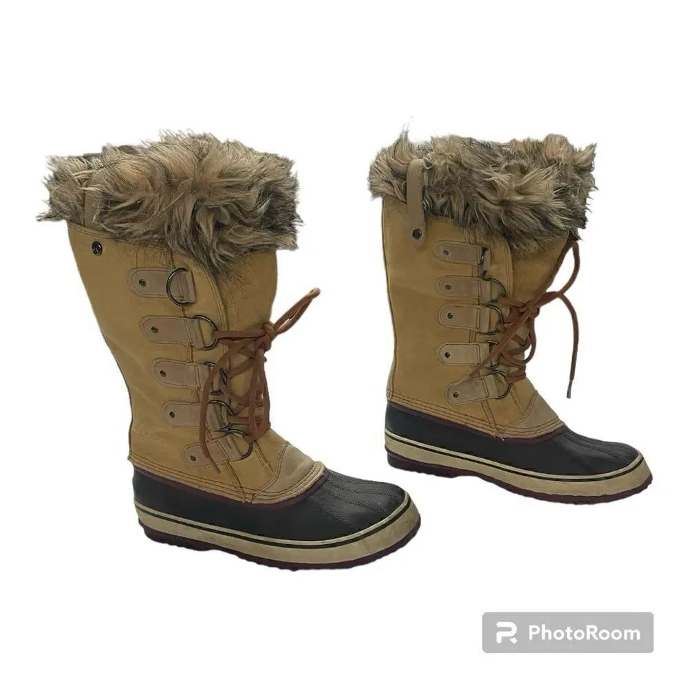 Sorel Women’s Joan of Artic Boots Size 9